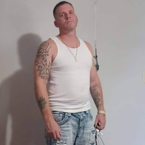 Meet your Posher, Tommy - Picture 1 of 1